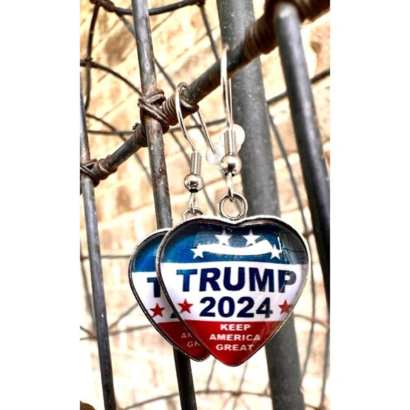 Trump 2024 Earrings MAGA New Heart Shaped Dangle Hooks Patriotic Electi… - Picture 5 of 12